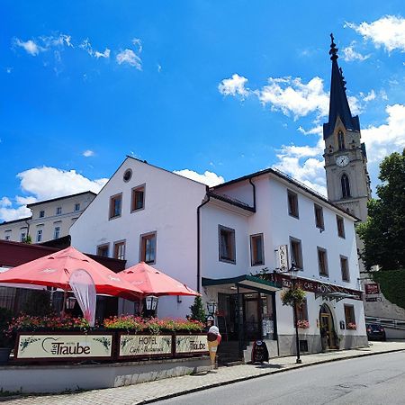 Hotel Die Traube Admont Bagian luar foto