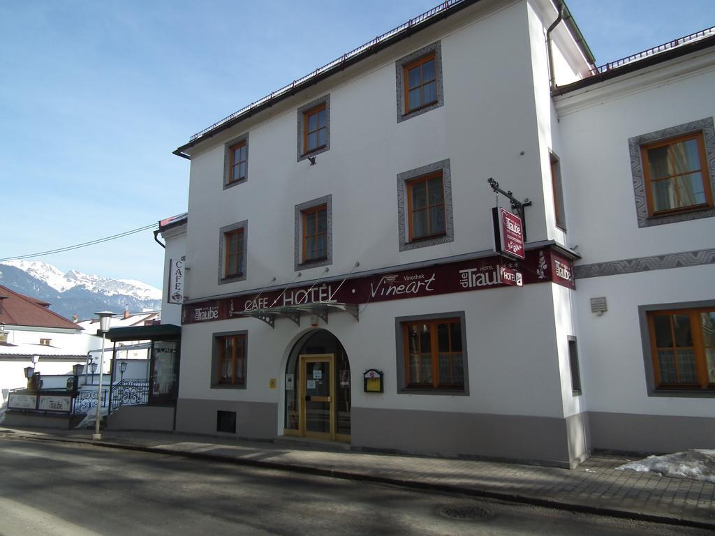 Hotel Die Traube Admont Bagian luar foto